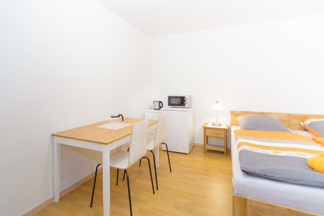 Privatunterkunft Private Next To Subway *